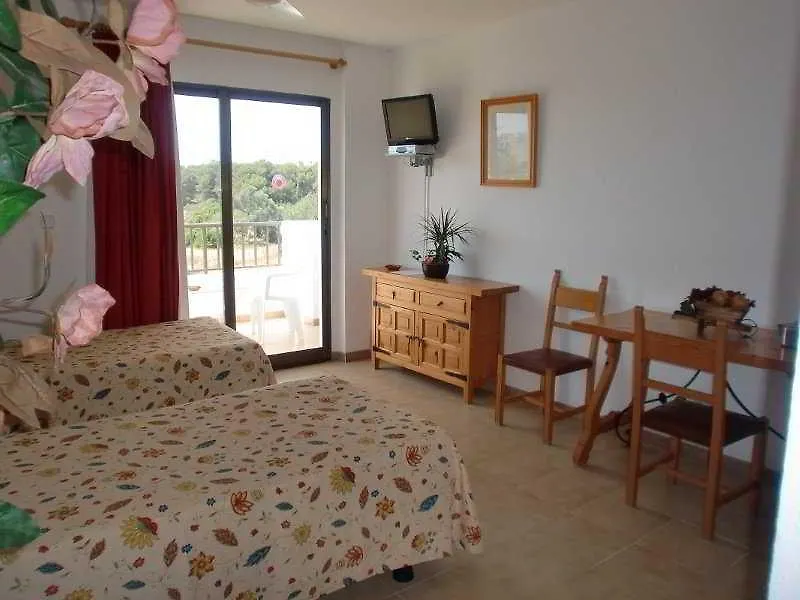 Apartamentos Mar Bella Es Canar  Es Canar (Ibiza)